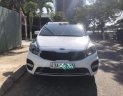 Kia Rondo 2017 - Bán Kia Rondo năm sản xuất 2017, màu trắng