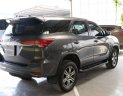 Toyota Fortuner G 2.5MT 2017 - Bán Toyota Fortuner G 2.5MT 2017, màu bạc, nhập khẩu nguyên chiếc, giá 998tr