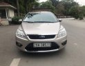 Ford Focus   2010 - Bán xe Focus màu cát, số tự động, xe gia đình công chức sử dụng đang còn rất tốt và nguyên bản