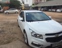 Chevrolet Cruze 2016 - Cần bán gấp Chevrolet Cruze năm 2016, màu trắng, xe đẹp