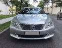 Toyota Camry 2.0G 2013 - Cần bán Toyota Camry 2.0G 2013, màu bạc, giá 717tr