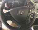 Hyundai Grand i10 2015 - Cần bán lại xe Hyundai Grand i10 đời 2015, màu trắng, nhập khẩu, giá 355tr