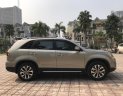 Kia Sorento 2.4 AT 2017 - Bán Kia Sorento 2.4 AT máy xăng sản xuất 2017 màu vàng cát, giá 795 triệu