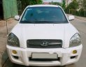 Hyundai Tucson 2005 - Cần bán xe Hyundai Tucson đời 2005, màu trắng, nhập khẩu Hàn Quốc số sàn