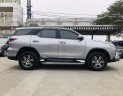 Toyota Fortuner  V 4x2AT  2016 - Bán Toyota Fortuner V 4x2AT sản xuất năm 2016, màu bạc, nhập khẩu chính chủ