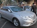 Hyundai Sonata AT 2011 - Bán Hyundai Sonata AT sản xuất 2011, màu bạc, nhập khẩu còn mới, 580 triệu