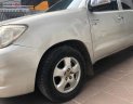 Toyota Hilux 2.5E 4x2 MT 2011 - Bán Toyota Hilux 2.5E 4x2 MT đời 2011, màu bạc, nhập khẩu Thái, máy êm