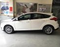 Ford Focus Trend 1.5L 2019 - Cần bán xe Ford Focus Trend 1.5L sản xuất năm 2019, màu trắng, giá chỉ 550 triệu