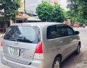 Toyota Innova V 2009 - Bán xe Toyota Innova V sản xuất 2009, màu bạc, sơn zin, nội thất còn đẹp