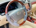 Lexus LS 2010 - Bán xe Lexus LS460L sản xuất 2010 màu trắng, 5 ghế có matxa, rada, nâng hạ gầm