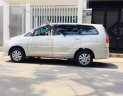 Toyota Innova V 2009 - Bán xe Toyota Innova V sản xuất 2009, màu bạc, sơn zin, nội thất còn đẹp