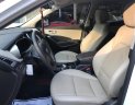 Hyundai Santa Fe CRDi 2.2 4WD 2017 - Bán Santa Fe CRDi 2.2 4WD sản xuất năm 2017, màu trắng full đồ