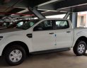 Ford Ranger 2.2 XLS 4X2 MT 2019 - Bán Ranger màu trắng giao ngay tháng 5, tặng full phụ kiện theo xe