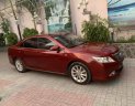 Toyota Camry    2013 - Cần bán lại xe Toyota Camry đời 2013, màu đỏ, 900tr