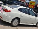 Hyundai Avante 2011 - Bán xe Hyundai Avante đăng ký 2011, màu trắng còn mới, giá 295 triệu