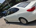 Hyundai Avante 2011 - Bán xe Hyundai Avante đăng ký 2011, màu trắng còn mới, giá 295 triệu