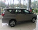 Toyota Innova 2.0E 2019 - Cần bán Toyota Innova 2.0E năm sản xuất 2019, màu xám