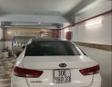 Kia Optima 2017 - Bán xe Kia Optima năm 2017, màu trắng, nhập khẩu còn mới, 700tr