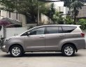 Toyota Innova 2019 - Bán xe Toyota Innova sản xuất năm 2019, màu bạc, giá 721tr