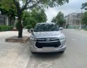 Toyota Innova 2016 - Bán Innova 2016 xám bạc, số sàn, mẫu mới 2017, gia đình, chính chủ