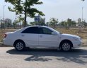 Toyota Camry 2002 - Cần bán Toyota Camry 2002, form 2006, màu trắng rin