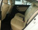 Kia Cerato 1.6MT 2017 - Bán Kia Cerato 1.6MT sản xuất 2017, màu trắng