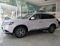 Mitsubishi Outlander 2.0 CVT Premium 2019 - Bán ô tô Mitsubishi Outlander 2.0 CVT Premium 2019, màu trắng giá cạnh tranh