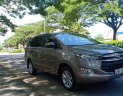 Toyota Innova 2.0E 2018 - Bán ô tô Toyota Innova 2.0E 2018, màu ghi, xe gia đình cần bán lại giá 715 triệu