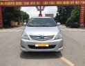 Toyota Innova G 2011 - Cần bán Toyota Innova G năm 2011, màu bạc. Xe thuộc loại xuất sắc