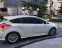 Ford Focus 2017 - Cần bán lại xe Ford Focus năm sản xuất 2017, màu trắng