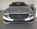 Mercedes-Benz E class E200 2017 - Bán Mercedes E200 2017, màu bạc, xe như mới, hỗ trợ ngân hàng 70%