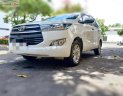 Toyota Innova 2.0E 2018 - Xe Toyota Innova 2.0E đời 2018, màu trắng số sàn 