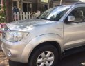 Toyota Fortuner 2011 - Chính chủ bán Toyota Fortuner đời 2011, màu bạc số tự động