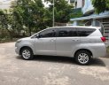 Toyota Innova 2.0E  2018 - Bán xe Toyota Innova 2.0E 2018, số sàn, màu ghi bạc, màu này rất sang trọng và đẹp