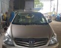 Toyota Innova G SR 2010 - Bán Toyota Innova G SR đời 2010, xe gia đình, màu vàng cát