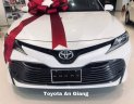 Toyota Camry   2019 - Cần bán xe Toyota Camry đời 2019, màu trắng, nhập khẩu nguyên chiếc