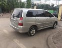 Toyota Innova 2013 - Cần bán xe Toyota Innova đời 2013, màu bạc