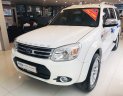 Ford Everest 2.5 L  2014 - Cần bán Ford Everest 2.5 L số sàn đời 2014, màu trắng, giá cạnh tranh