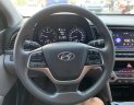 Hyundai Elantra 2.0 2017 - Bán ô tô Hyundai Elantra 2.0 năm 2017, màu đen