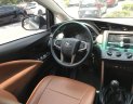 Toyota Innova 2.0E 2016 - Bán xe Toyota Innova 2.0E năm 2016, màu xám (ghi) giá cạnh tranh