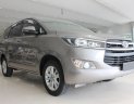 Toyota Innova E 2.0MT 2018 - Bán xe Toyota Innova E 2.0MT sản xuất 2018, màu xám số sàn