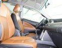 Toyota Innova E 2.0MT 2018 - Cần bán Toyota Innova E 2.0MT sx 2018, màu ghi, giá 715tr