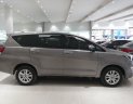 Toyota Innova E 2.0MT 2018 - Cần bán Toyota Innova E 2.0MT sx 2018, màu ghi, giá 715tr