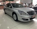 Nissan Teana 2010 - Cần bán xe Nissan Teana sản xuất 2010, màu bạc, nhập khẩu