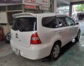 Nissan Grand livina 2011 - Gia đình bán Nissan Grand livina đời 2011, màu trắng