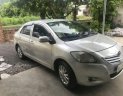 Toyota Vios E 2010 - Chính chủ bán xe Toyota Vios E đời 2010, màu bạc, nhập khẩu