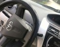 Toyota Vios E 2010 - Gia đình bán Toyota Vios E năm sản xuất 2010, màu bạc, xe nhập