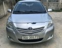 Toyota Vios E 2010 - Gia đình bán Toyota Vios E năm sản xuất 2010, màu bạc, xe nhập