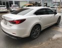 Mazda 6 2.5 Premium 2017 - Bán Mazda 6 2.5 Premium màu trắng camay, số tự động sản xuất 2017 xe đẹp chạy lướt