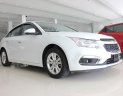 Chevrolet Cruze LT 2017 - Cần bán Chevrolet Cruze LT đời 2017, màu trắng, giá chỉ 420 triệu